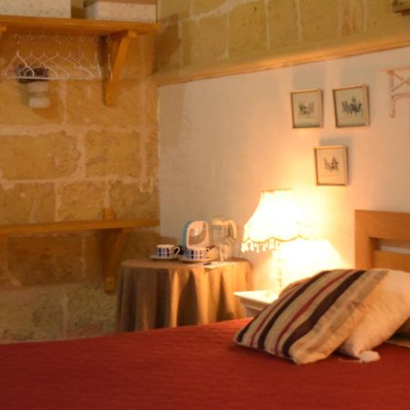 Maria Townhouse Heart Of Victoria B&B מראה חיצוני תמונה