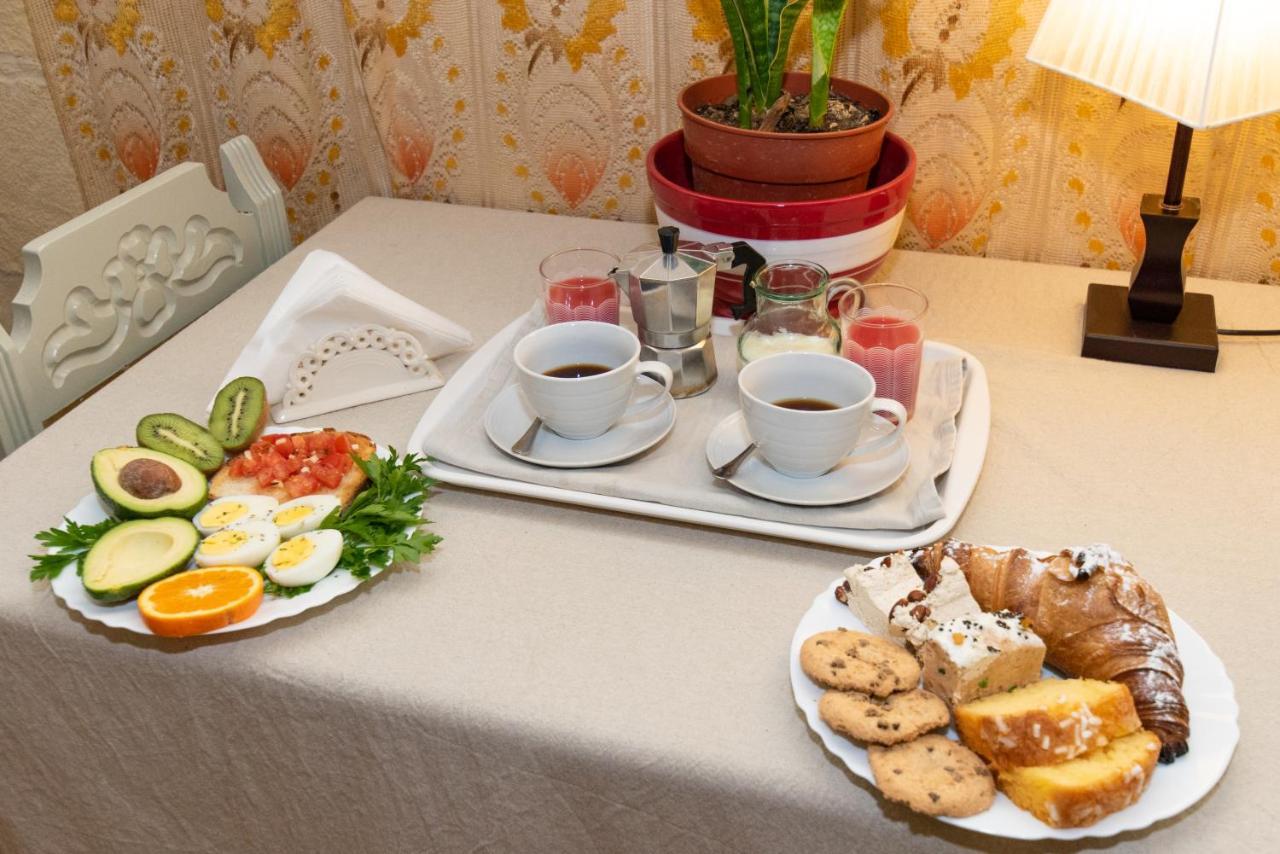 Maria Townhouse Heart Of Victoria B&B מראה חיצוני תמונה