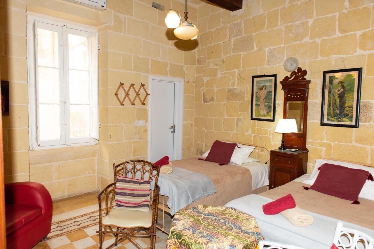Maria Townhouse Heart Of Victoria B&B מראה חיצוני תמונה