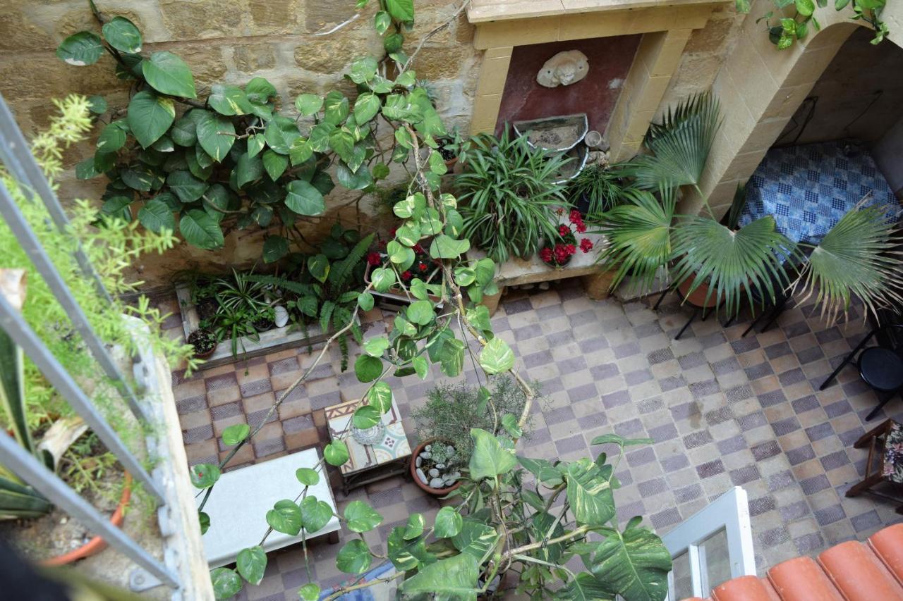 Maria Townhouse Heart Of Victoria B&B מראה חיצוני תמונה