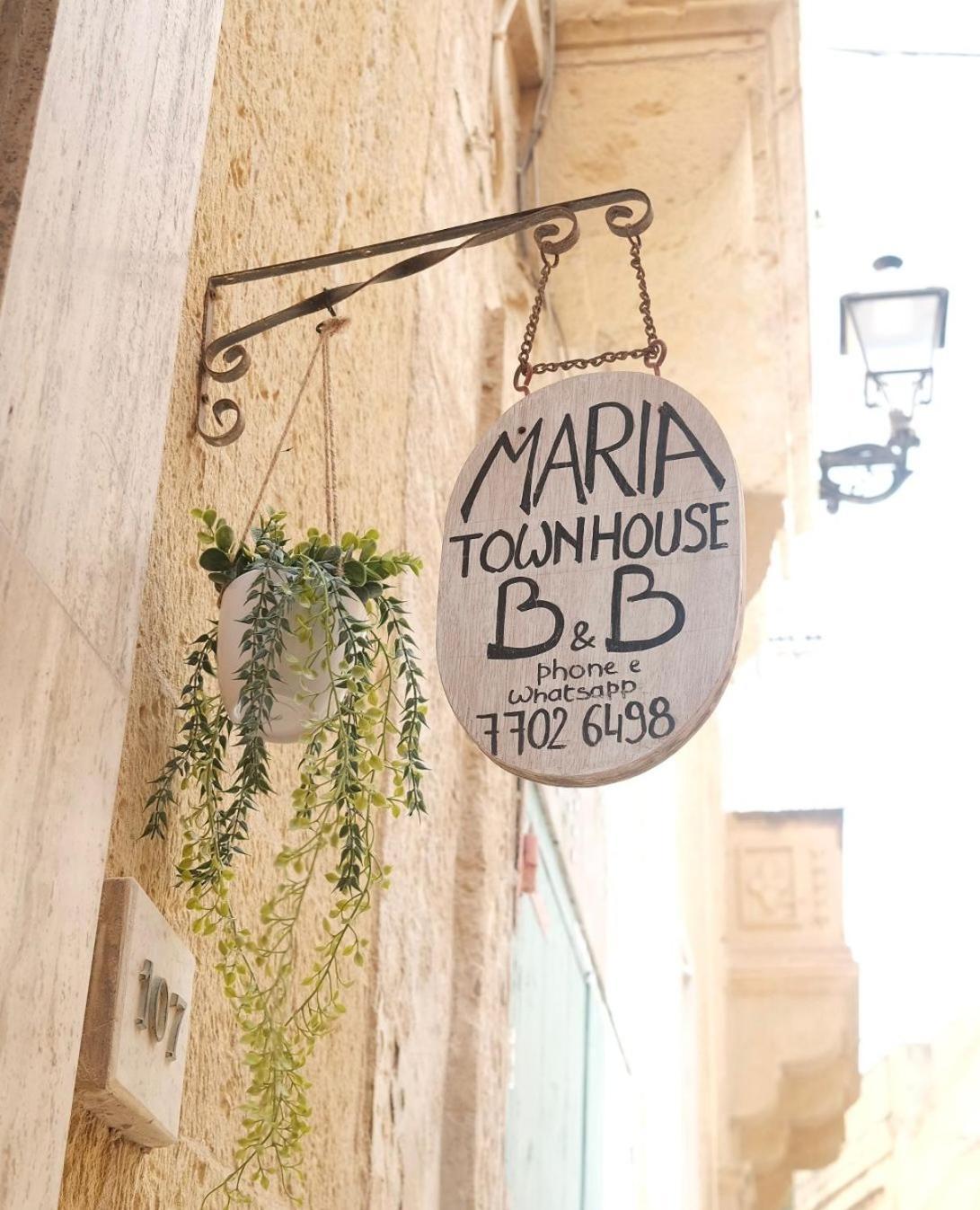 Maria Townhouse Heart Of Victoria B&B מראה חיצוני תמונה